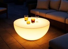 飞利浦 Hue Go XXL 曾是去年愚人节的一个玩笑,但现在显然已成为真正的产品。