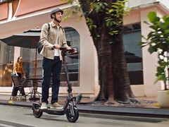 Segway Ninebot F3 电动滑板车具有安全和导航功能。(图片来源:Segway)
