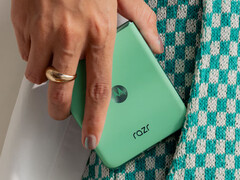 与去年的机型相比，Razr 70 可能会提供更明亮的绿色。