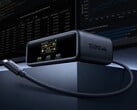 Baseus Spacemate RD1 Mini Dock 采用紧凑设计,大小与手机相仿。