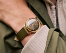 带有橄榄色表盘的 Timex x Todd Snyder 合作款手表（如图）。(图片来源：Todd Snyder）