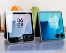 Galaxy Z Flip 7(右)的外屏比 Galaxy Z Flip 6(左)更大。