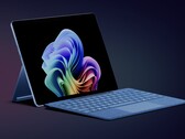 基于 ARM 技术的 Surface Pro 最高配备 12 核骁龙 Elite X 芯片，可与Apple 的 M 系列 MacBook 相媲美。(资料来源：微软）