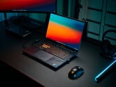搭载 RTX 5090 和 240 Hz OLED，与 ROG、Legion 等公司竞争 - 技嘉 Aorus Master 16 游戏笔记本评测