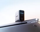 Laptop Charger Pro 能够识别 Mac 和 Windows 笔记本电脑。图为：展示该充电器识别功能的宣传图片。