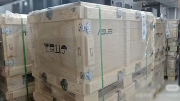 疑似华硕 H200 机架（图片来源：《金融时报）