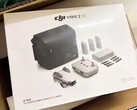 DJI Mini 2 SE不能录制4K视频，这与它的名字不同。(图片来源：@JasperEllens &amp; @DealsDrone)