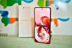 摩托罗拉 Moto G86 5G 评测。评测设备由摩托罗拉德国公司提供。 摩托罗拉 Moto G86 5G 评测。评测设备由摩托罗拉德国公司提供。