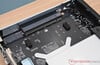 Minisforum MS-S1 Max 提供一个 PCIe x16 插槽