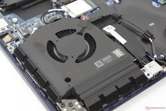 超频模式下的风扇噪音超大，因此性能提升非常有限（图片来源：Notebookcheck）。