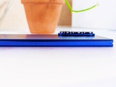 Galaxy Z Fold8 可能比 Fold7 更薄、更轻。