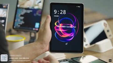 Ayaneo Gaming Pad 将采用宽高比为 3:2 的液晶面板，刷新率为 120Hz。(图片来源：Ayaneo）