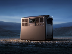 DJI Power Station 2000(如图)具有板级亚纳米涂层和逆变器灌封保护。(图片来源:大疆创新)