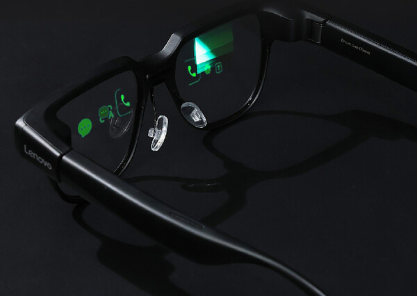 联想 Visual AI 眼镜首次采用了树脂衍射波导技术。(图片来源：联想） 