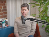 OpenAI 首席执行官山姆-奥特曼（Sam Altman）谈论高级人工智能的危险。(图片来源：YouTube/This Past Weekend）