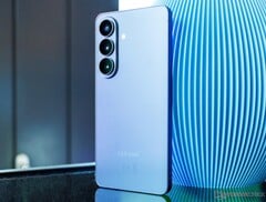 三星Galaxy S26预计将推出两款紧凑型后续机型。