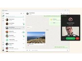 Windows 11 上 WhatsApp 的宣传图片，展示了米色背景下的聊天用户界面。(图片来源：微软商店）