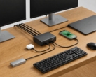 Belkin 12合1扩展坞连接至笔记本电脑、双显示器及其他外设,构成一台台式机配置