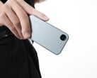 Bluefox NX1 是一款 4 英寸的小巧智能手机，Android 15，现已在全球范围内接受订购。(图片来源：Bluefox）