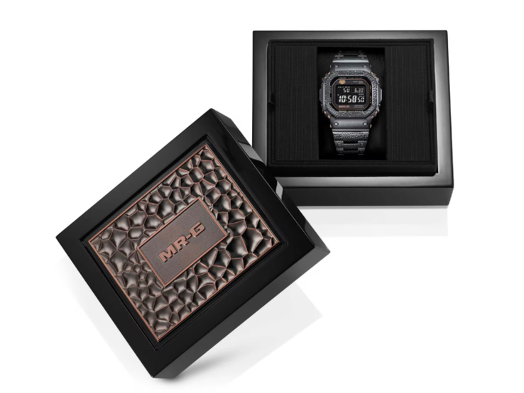 卡西欧 G-Shock MRG-B5000HT-1 手表。(图片来源：卡西欧）