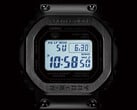卡西欧 G-Shock GMW-B5000D-1（如图）配备坚固的螺纹锁扣表背，并经过 DLC 处理，耐磨损。(图片来源：卡西欧）