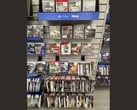 GameStop卖场里摆满PS3实体游戏的货架