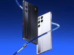 RedMagic 11 Pro 和 Pro+ 已确认背面配备两个 5000 万像素摄像头。图：非透明版本的游戏手机。(图片来源：RedMagic）