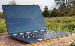 联想IdeaPad Flex 5 14IAU7，测试单元由notebooksbilliger.de提供。