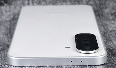 顶盖侧面（麦克风）