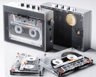 FiiO 现在还推出了正面透明的 CP13。(图片：FiiO）