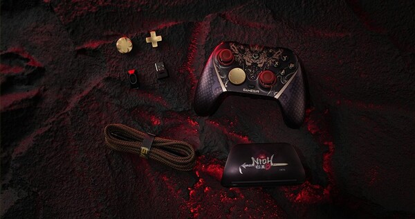 GameSir G7 Pro 8K PC - Nioh 3 Edition 附带两个额外的 D-pads。