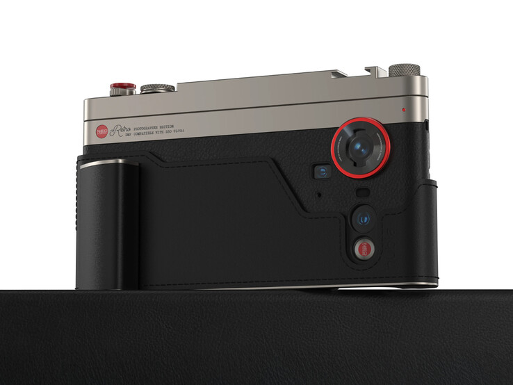 努比亚 Z80 超复古套装。(图片来源:努比亚)