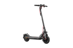 Segway E3 Pro 电动滑板车提供 800 W 峰值功率（图片来源：Segway via PRNewswire）