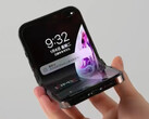近三年前，第三方创造了首款可折叠 iPhone（图片来源：Bilibili）
