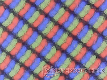 磨砂覆盖层带来的颗粒感微乎其微