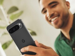 Pixel 9 Pro（如图）等设备的用户可能即将获得改进后的 &quot;正在播放 &quot;功能。(图片来源：谷歌）