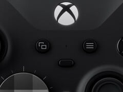 Xbox Elite 无线手柄第二代的特写镜头。