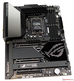 华硕 ROG Maximus Z690 英雄