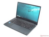 Dynabook Tecra A40的回顾。办公室里的悄悄话...