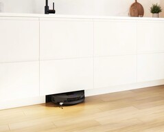 博世将真空吸尘器和拖地机器人藏在厨房里。