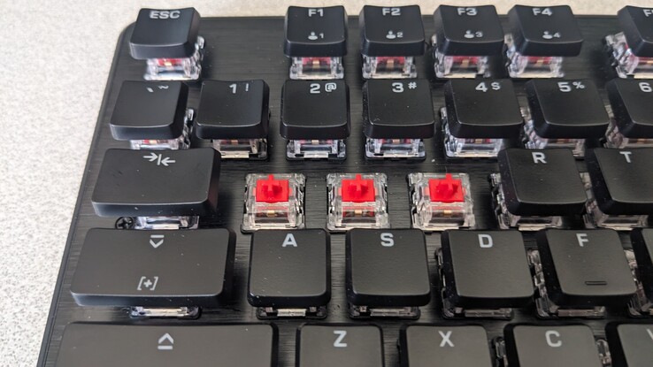 Turtle Beach Vulcan II TKL 键盘热插拔开关