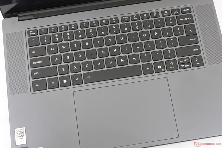 点击板尺寸与以前相同（约 15 x 9.5 厘米），但反馈偏浅、偏弱