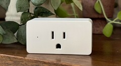 Threshold Care 推出 Motion AC 插头,利用 Wi-Fi 信号进行全天候运动检测,用于护理等工作。(图片来源:Threshold Care 在 Facebook 上)