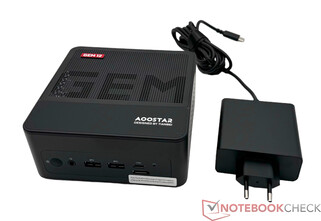 带电源装置的 Aoostar GEM10（19 V；6.32 A）