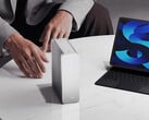 S5 NAS 采用纤薄紧凑的外形设计。图为该系统的宣传图片。