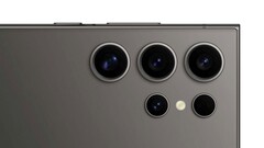 根据泄密者 Ice Universe 的说法，三星Galaxy S24 Ultra 的摄像头最终将提供索尼 Xperia 旗舰机的 4K120 视频选项。(图片来自沃尔玛，经编辑）