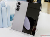 Galaxy Z Fold6 可能是三星最后一次在Galaxy Z Fold 手机中使用 400 万像素 UDC。(图片来源：Notebookcheck）