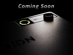 Legion Y700 Gen 5 背面特写。