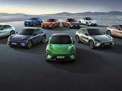 小米 YU7 纯电动 SUV 家族的所有车型和颜色。(图片来源：小米）