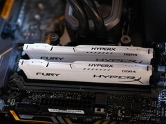 安装在主板上的 HyperX Fury DDR4 内存模块（图片来源：Athena Sandrini/Pexels）